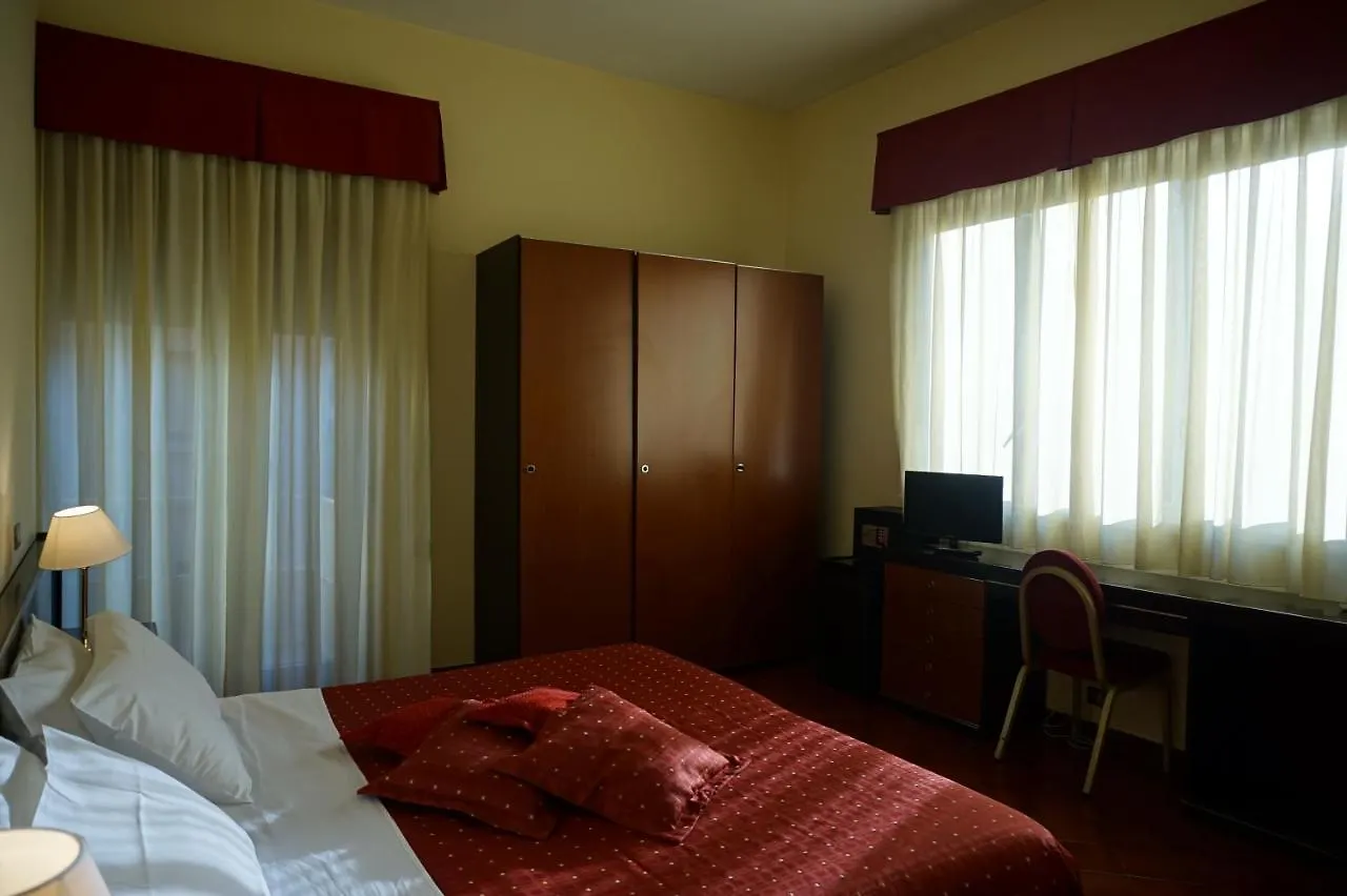 Crisol Europa Otel Palermo