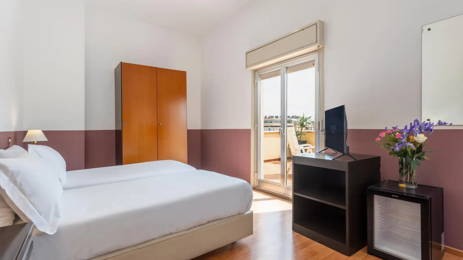 ***  Crisol Europa Otel Palermo İtalya