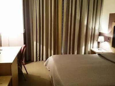 Crisol Europa Otel Palermo 3*,  İtalya