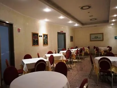 Crisol Europa Otel Palermo İtalya
